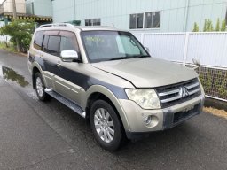 Used Mitsubishi PAJERO Used Mitsubishi PAJERO