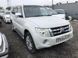 Used Mitsubishi PAJERO Used Mitsubishi PAJERO
