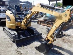 Used CAT EXCAVATOR