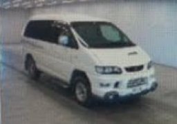 Used Mitsubishi DELICA SPACE GEAR